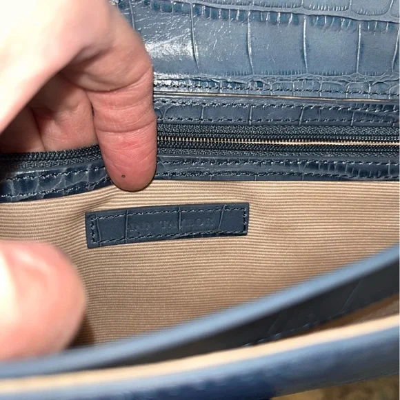 Ann Taylor Elegant Blue Crocodile-Embossed Leather Purse NWOT - Picture 8 of 11